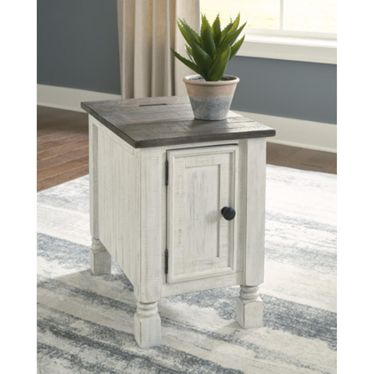 Havalance Chairside End Table Chairside Tables Ashley Furniture 11