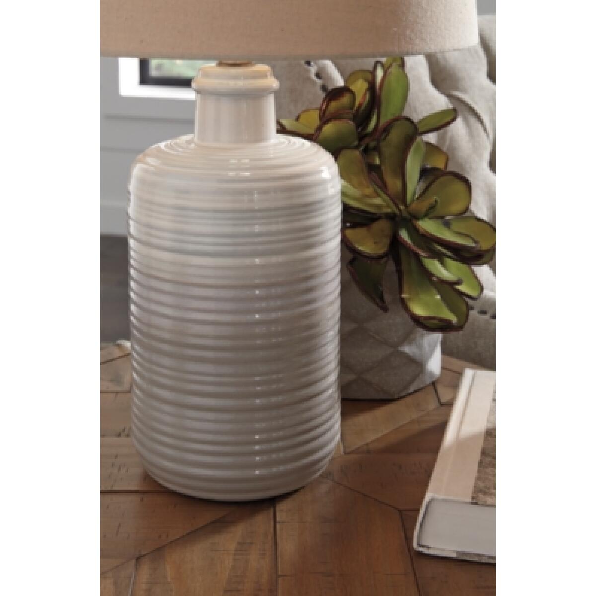 Marnina Table Lamp (Set of 2) Lighting Ashley Furniture 11