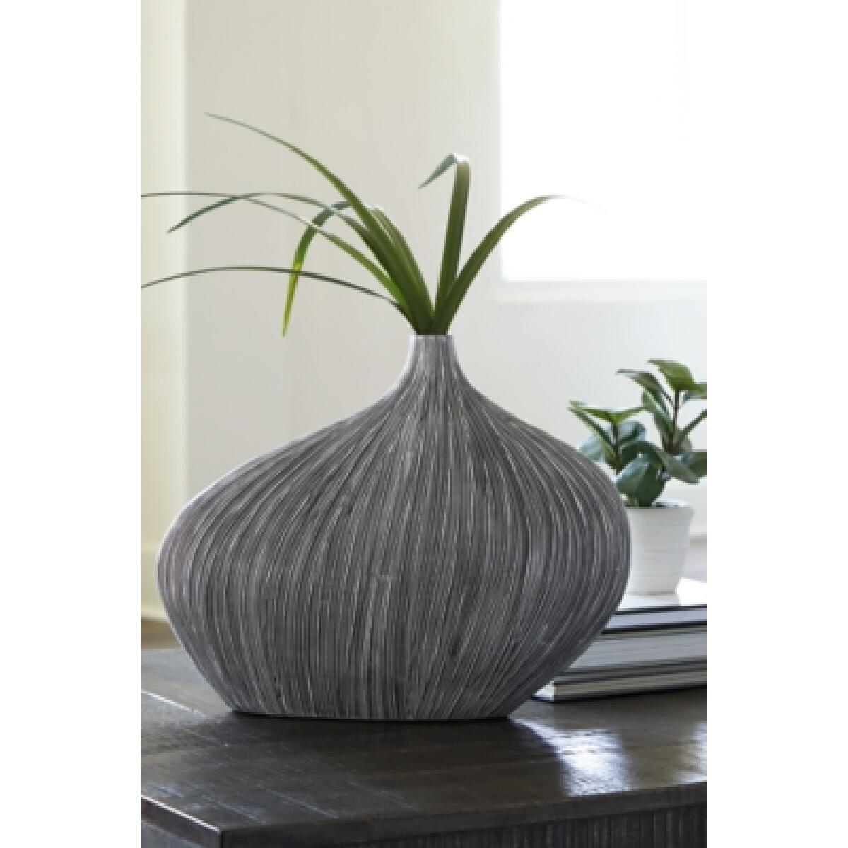 Donya Vase Accents Ashley Furniture 10