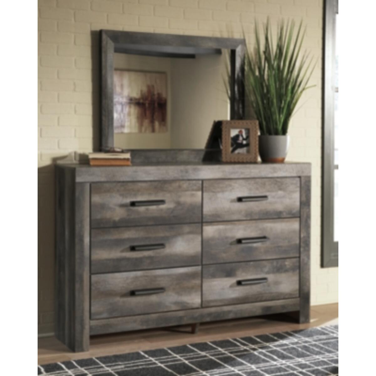 Wynnlow Dresser and Mirror Dressers Ashley Furniture 7