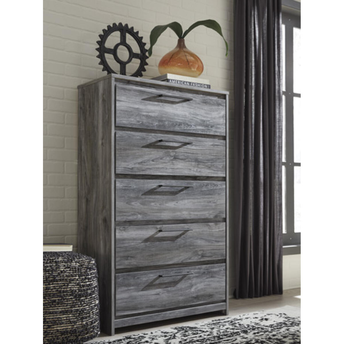 36f831cbc78a0b685a5faa1a34030e97 Baystorm Chest of Drawers - Image 1