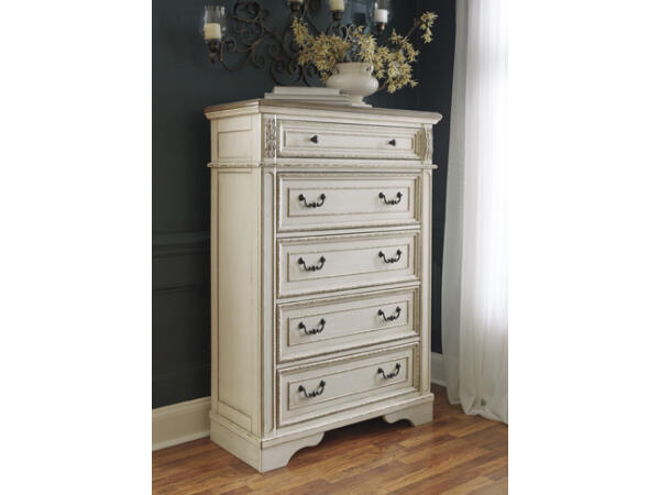 Realyn Chest of Drawers Chests Ashley Furniture