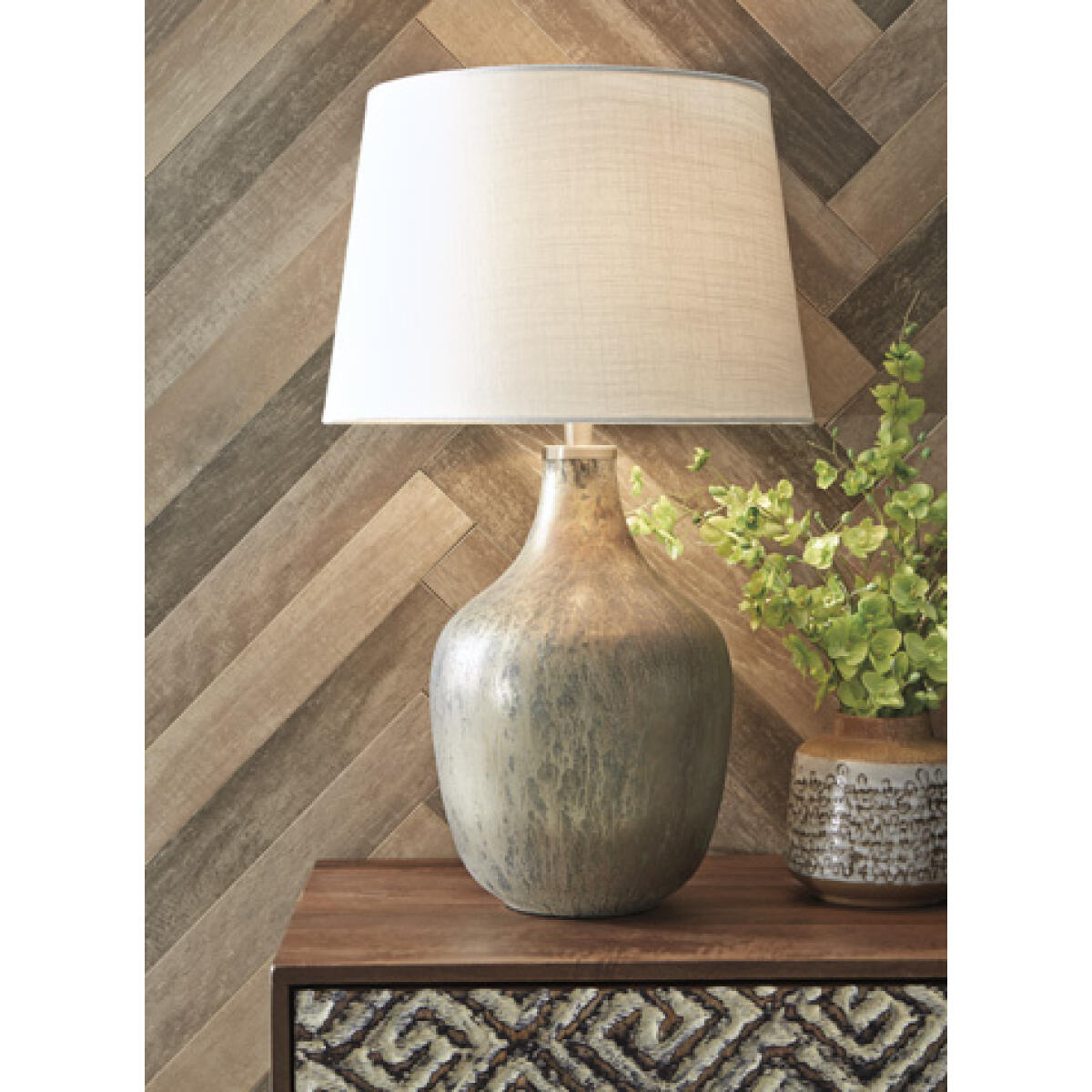 922e5419d822dffd9d1ea1137e2e2e51 Mari Table Lamp - Image 1