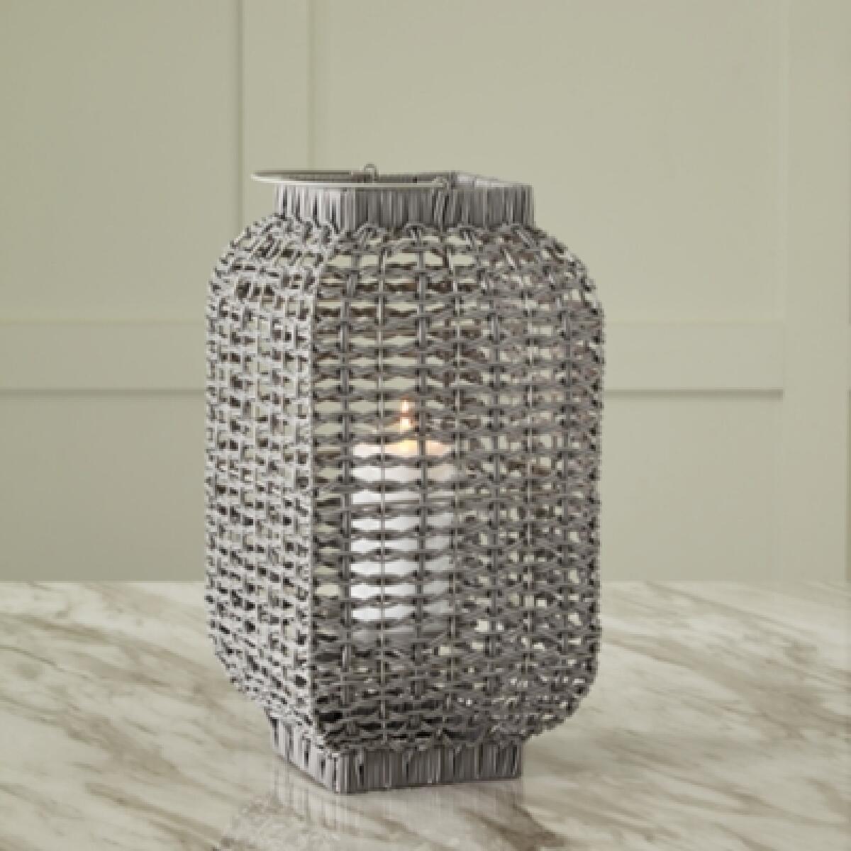 Evonne Lantern Accents Ashley Furniture 9