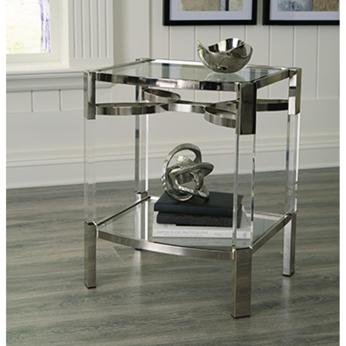 b5fdbff15593cd07385d7fba3a9efaf7 Chaseton Accent Table - Image 1