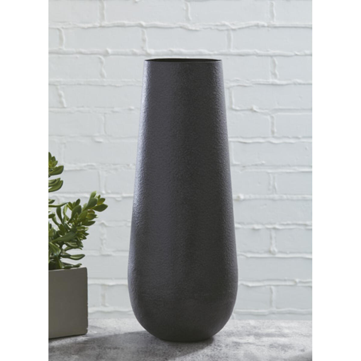 Fynn Vase Accents Ashley Furniture 6