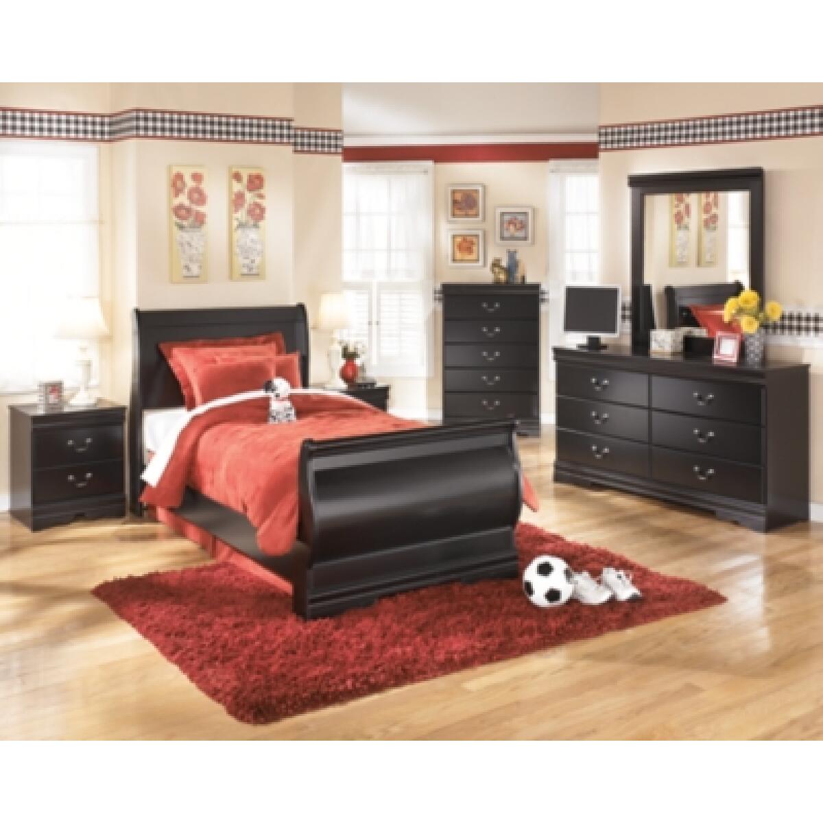 Huey Vineyard Chest of Drawers Chests Ashley Furniture 11