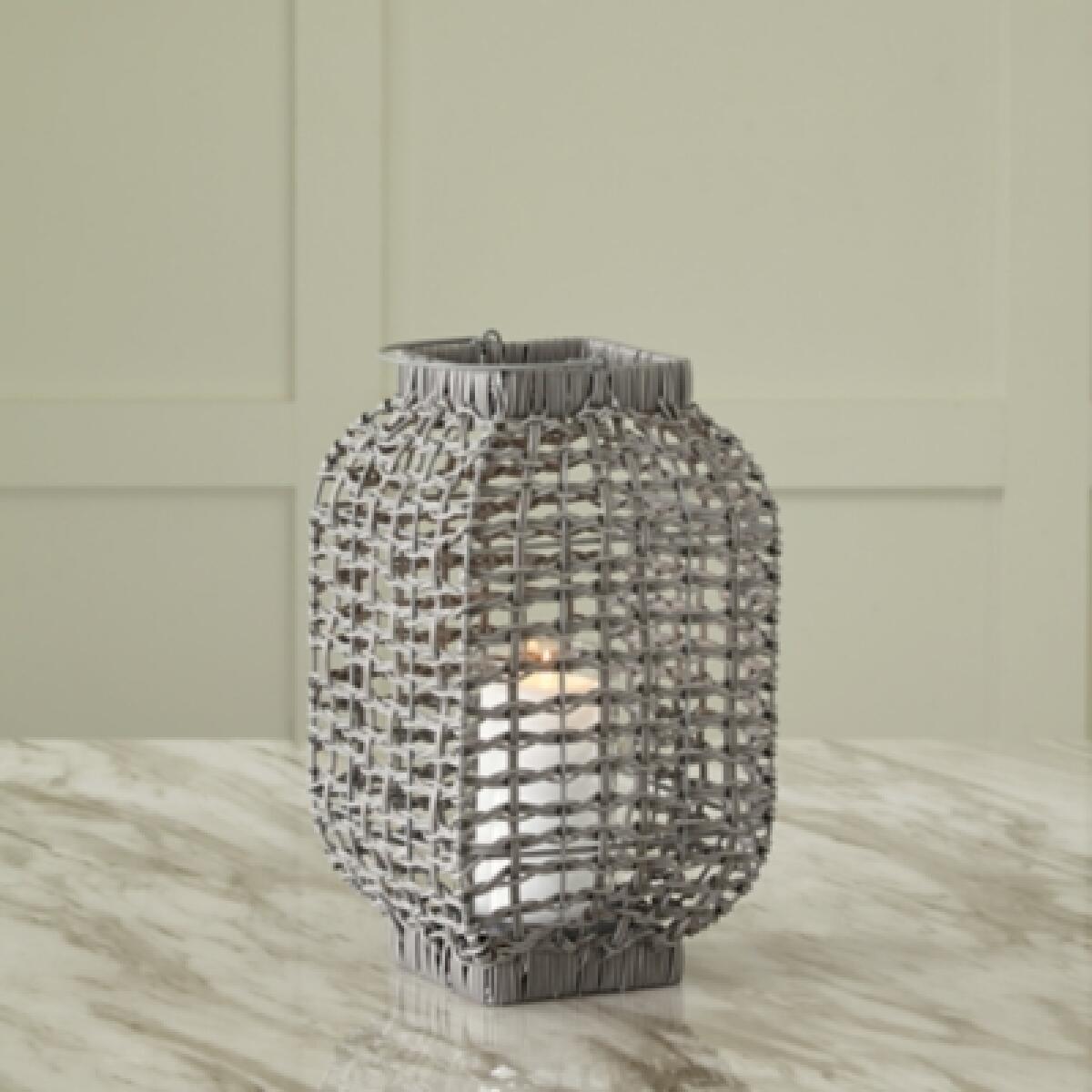 Evonne Lantern Accents Ashley Furniture 9