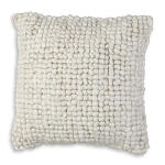 Aavie Pillow Accent Pillows Ashley Furniture 13