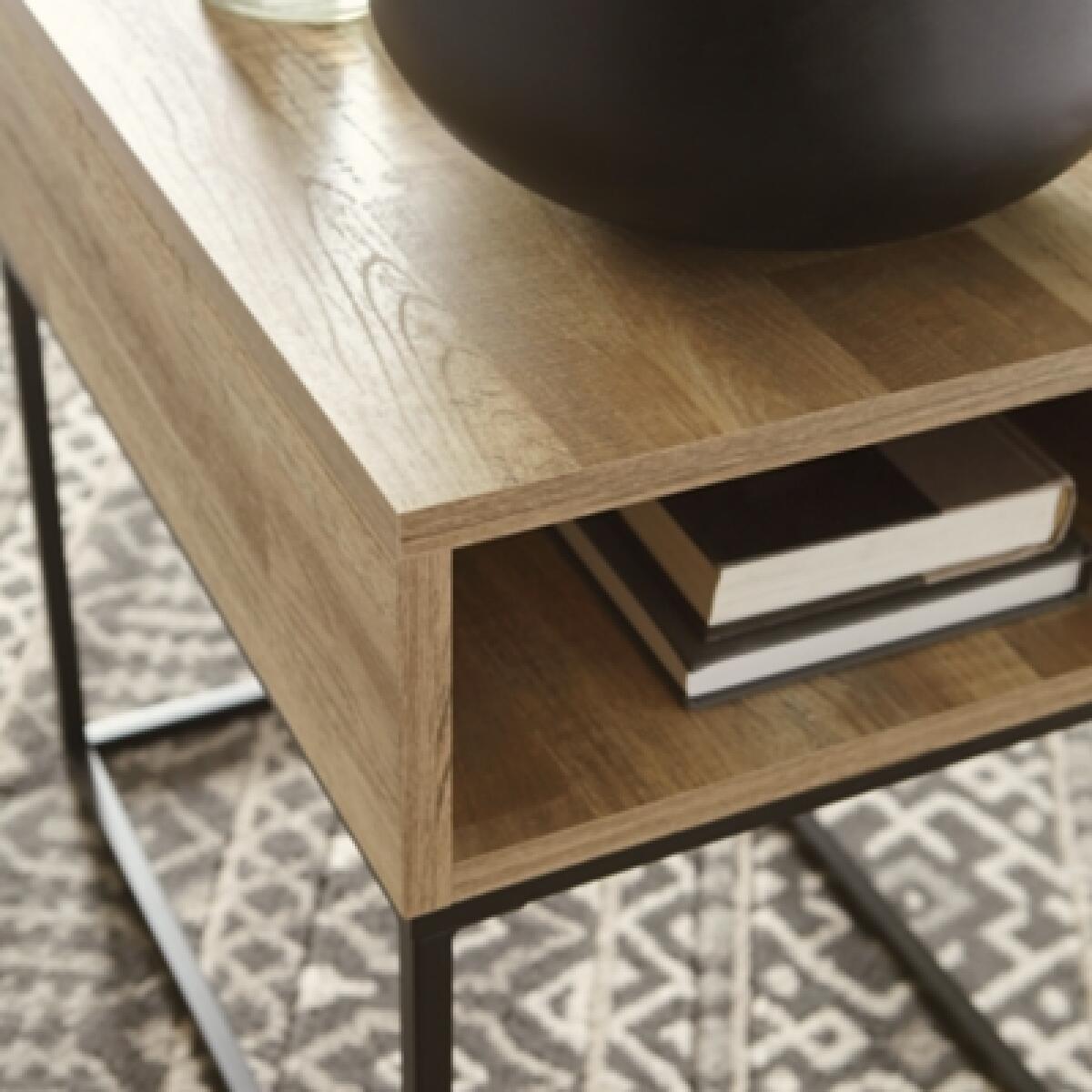 Gerdanet End Table End tables Ashley Furniture 15