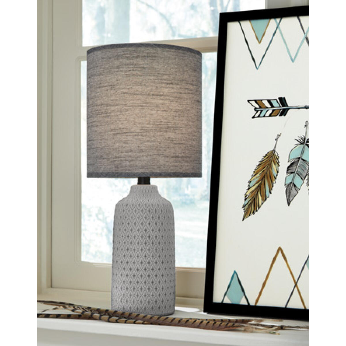 Donnford Table Lamp Lighting Ashley Furniture 5