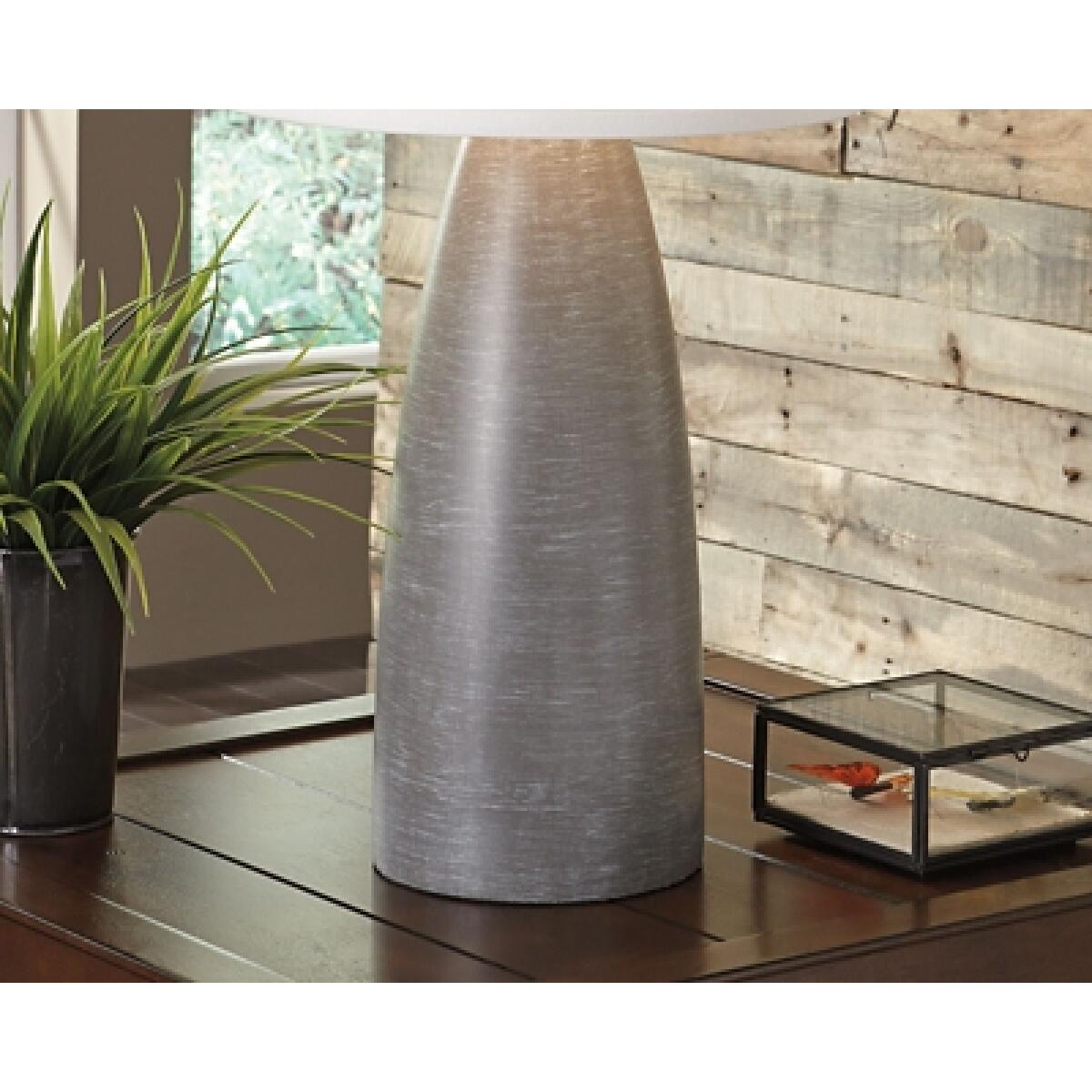 Shavontae Table Lamp (Set of 2) Lighting Ashley Furniture 18