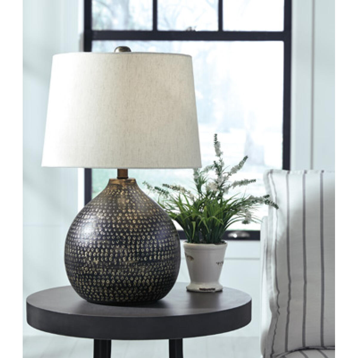 Maire Table Lamp Lighting Ashley Furniture 5