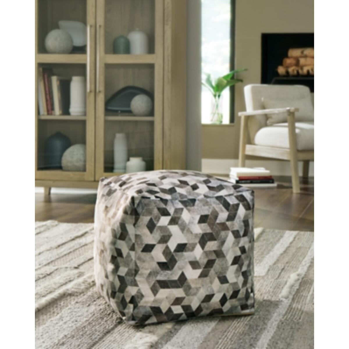 Albermarle Pouf Ottomans & Poufs Ashley Furniture 8