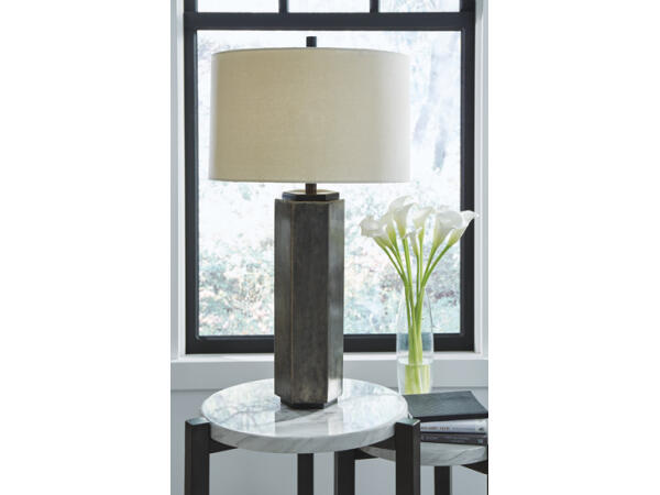 Ryandale Table Lamp Lighting Ashley Furniture 13