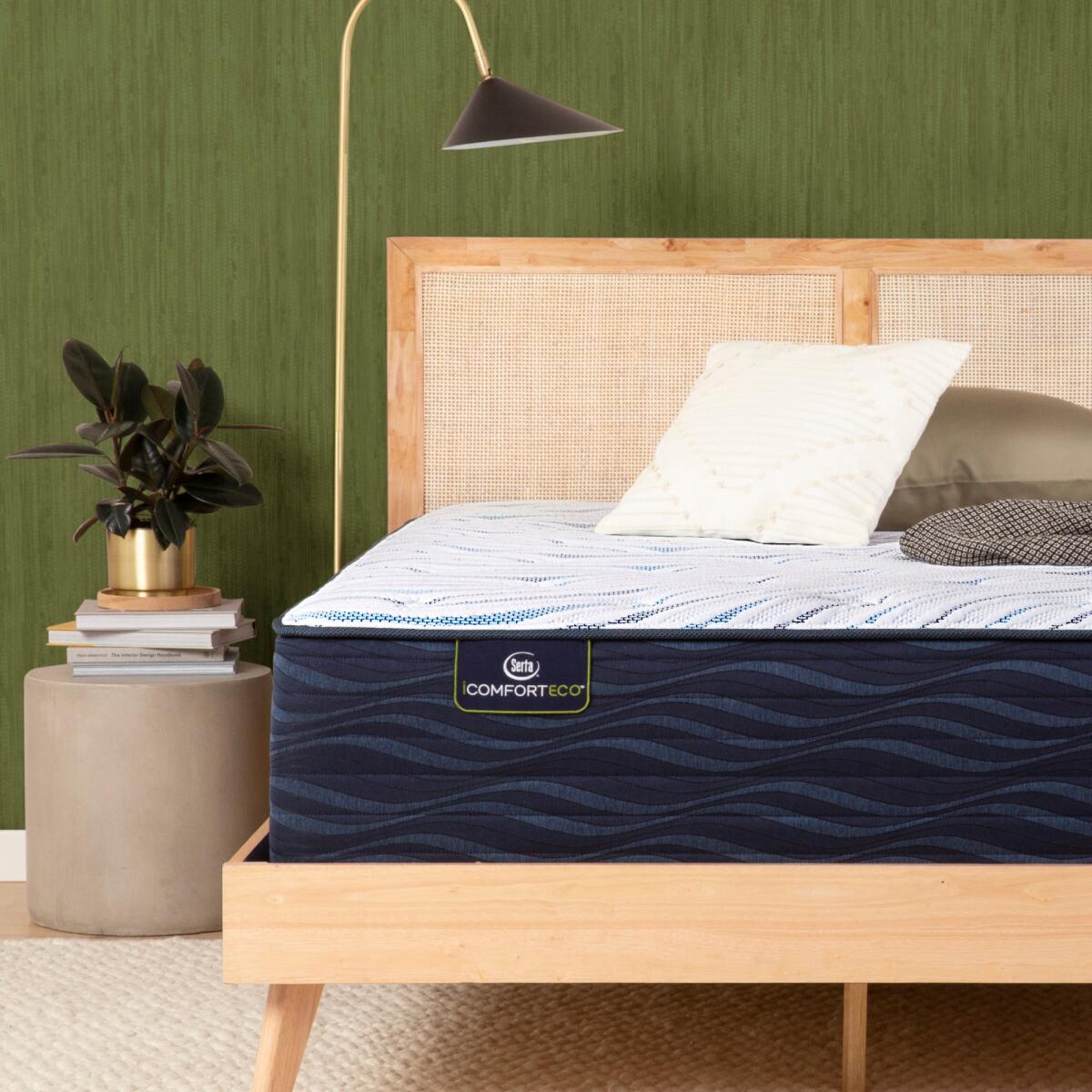 iComfort Enhanced Quilted Hybrid Plush California King Serta 5