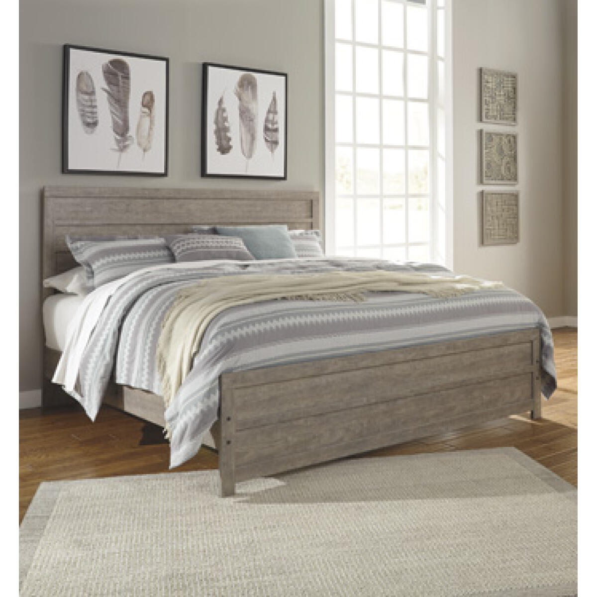 f4323585d8dec88848b21df8198b4ec1 Culverbach Queen Panel Bed - Image 1