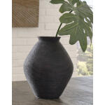 Hannela Vase Accents Ashley Furniture 11
